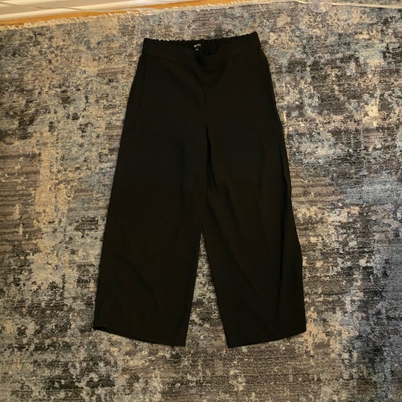 Madewell Pull On Black Culottes - Picture 3 of 3